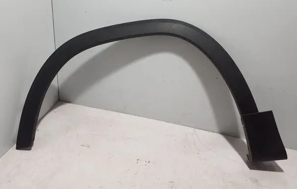Front arch trim