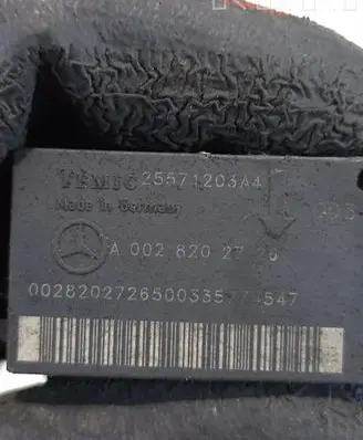 Mercedes-Benz E W211 Airbag deployment crash/impact sensor A0028202726 25571203A4