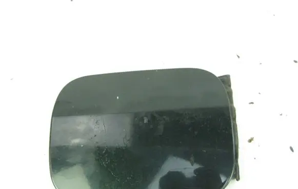 Audi 80 90 S2 B4 Fuel tank cap trim 