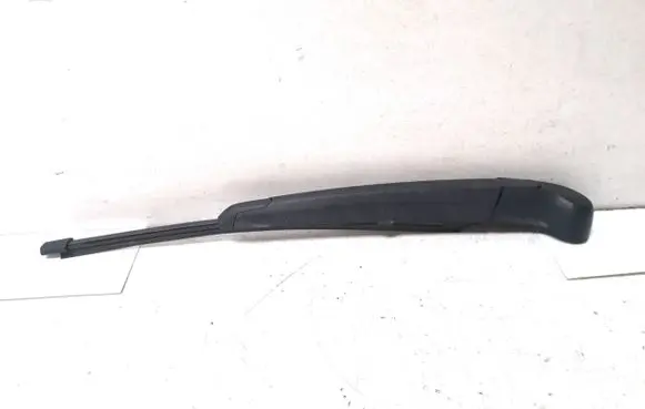 Hyundai Santa Fe Rear wiper blade arm
