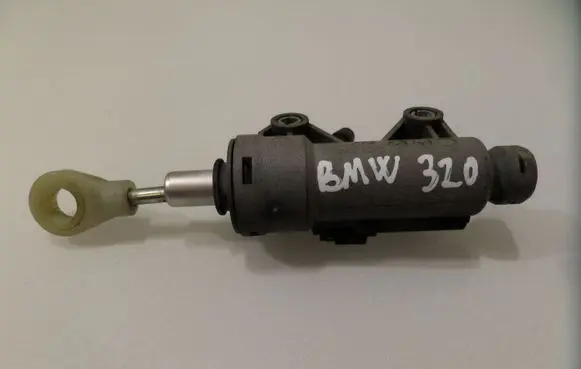 BMW 3 E92 E93 Clutch slave cylinder 6773570 13670610