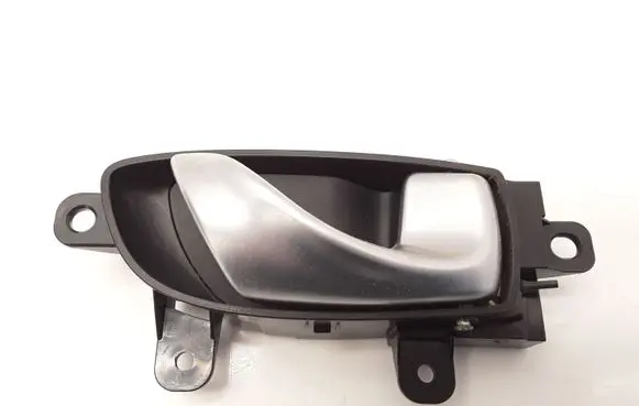 Infiniti M30 Rear door interior handle