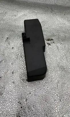 Opel Insignia A Fuse box cover 13222785