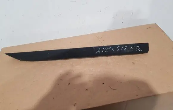 Toyota Avensis T270 Front bumper lip 7685205030