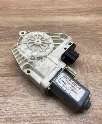 Audi A6 S6 C6 4F Front door window regulator motor 4F0959801B LEFTSIDE
