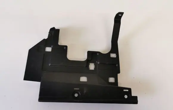 Nissan Leaf II (ZE1) Other interior part 681023NM0A