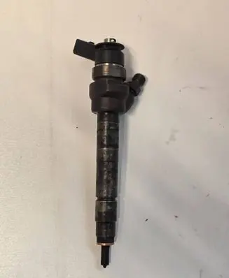 Fuel injector