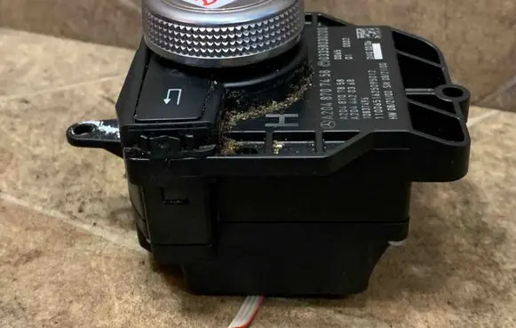 Mercedes-Benz C W204 Head unit multimedia control A2048707458