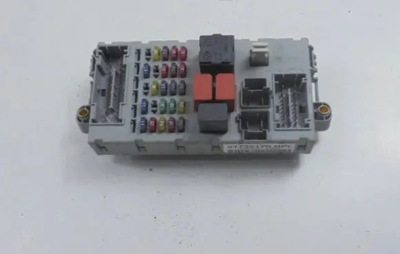 Fiat Punto (188) Fuse box set 51735170