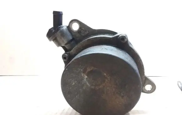 BMW 5 E60 E61 Vacuum pump 7791232