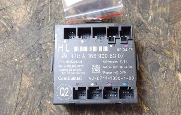 Mercedes-Benz GL X166 Door control unit/module A1669006307