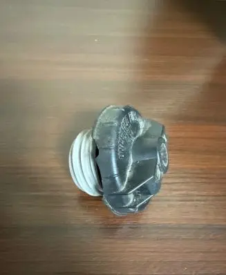 Mitsubishi L200 Fuel tank filler cap 