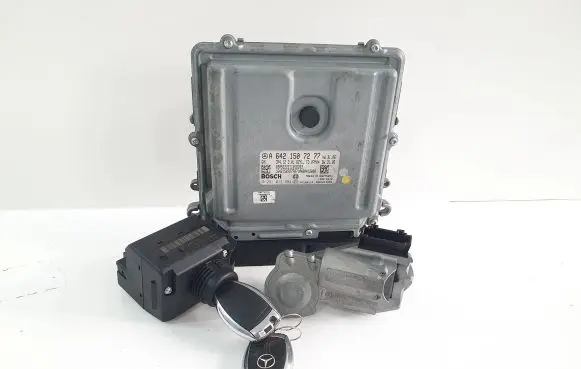 Mercedes-Benz E W211 Engine ECU kit and lock set A6421507277 0281013994 2115452308