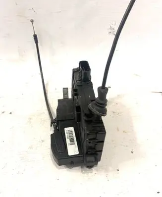 Hyundai ix20 Rear door lock