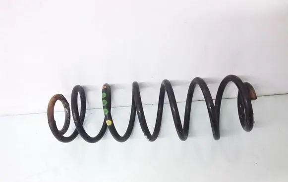 Volkswagen Polo IV 9N3 Rear coil spring
