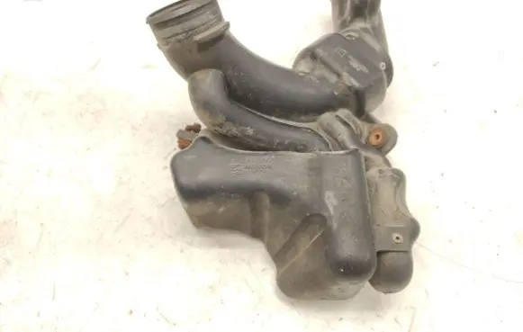 Honda Accord Intake resonator 
