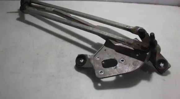 Front wiper linkage