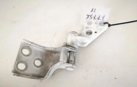 Citroen Berlingo Front door upper hinge