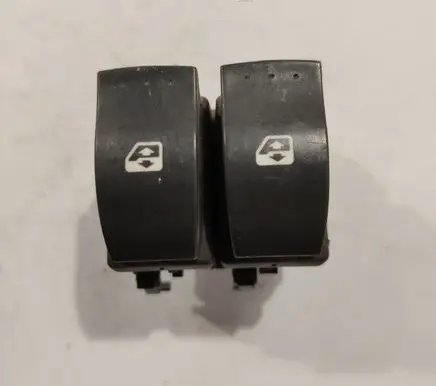 Renault Scenic II - Grand scenic II Electric window control switch 315042A