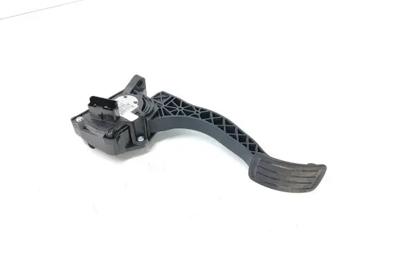 Citroen Berlingo Accelerator throttle pedal 86ET40 3267468 9674829780