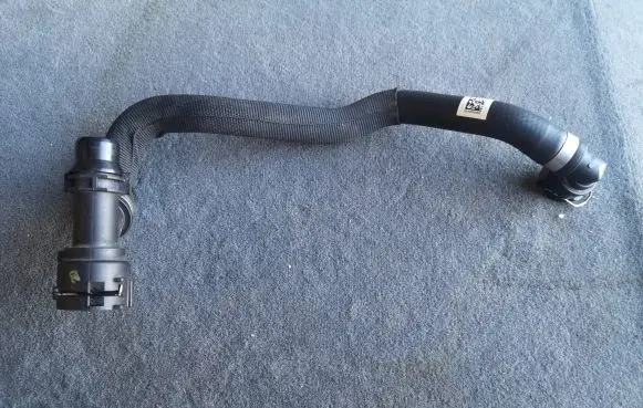 BMW 4 F32 F33 Engine coolant pipe/hose 9363338