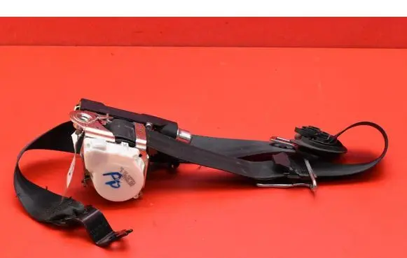 Volkswagen Cross Polo Front seatbelt 6R4857706