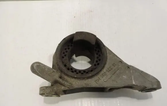 Opel Astra H Engine mount vacuum valve 13221031