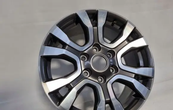 Mitsubishi Pajero R18 alloy rim 6X139