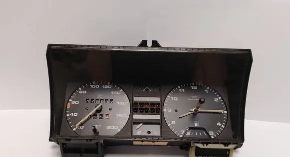 Volkswagen Golf II Speedometer (instrument cluster) 191919059B 91919033 00829821