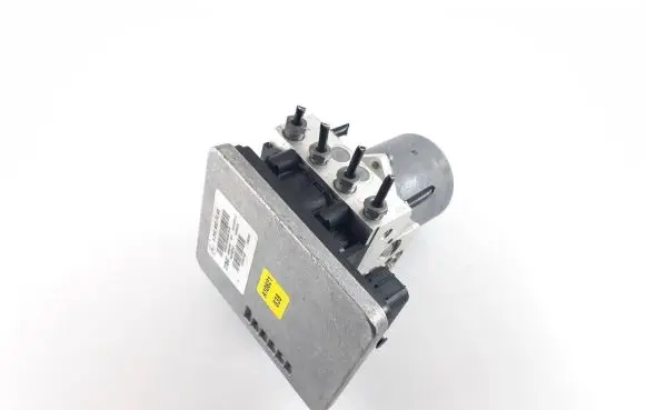 Mercedes-Benz GLC C253 ABS Pump A2059007445
