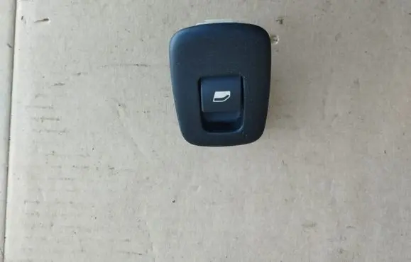 Peugeot 508 Electric window control switch 98026412ZD