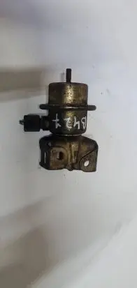 Mercedes-Benz S W126 Fuel pressure regulator 0280161007