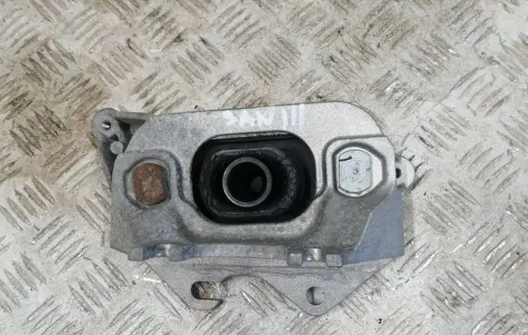 Dacia Sandero III Gearbox mounting bracket 112535643R