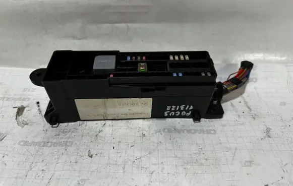 Ford Focus Relay mounting block 55fk0g60a