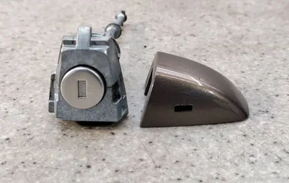 Renault Clio V Front door handle cover 806471638R29 806471638R