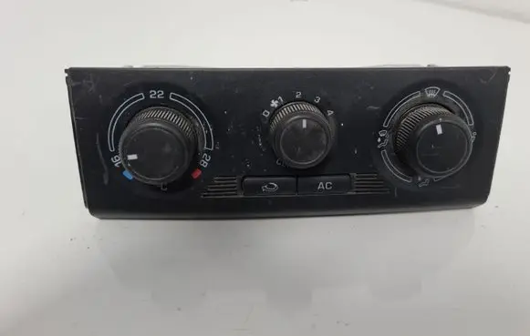 Skoda Fabia Mk2 (5J) Climate control unit 5J0820045