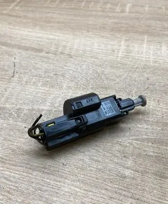Opel Astra G Brake pedal sensor switch 09132299 09175172 09173185