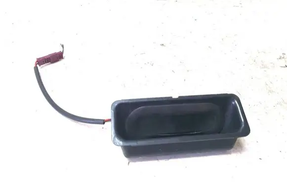 BMW 5 E60 E61 Tailgate opening switch 8168035
