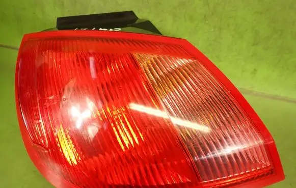 Mitsubishi Colt Rear/tail lights MR957365