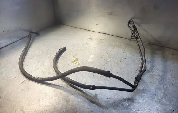 Volkswagen PASSAT B5.5 Power steering hose/pipe/line 
