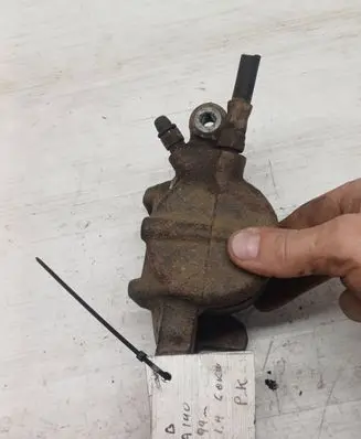 Mercedes-Benz A W168 Front brake caliper