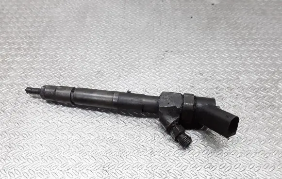 Mercedes-Benz A W168 Fuel injector 0445110015