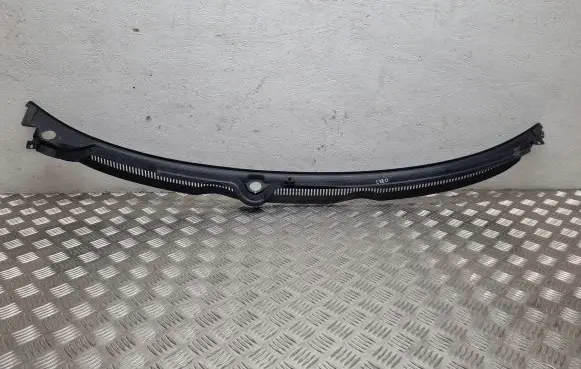Seat Exeo (3R) Wiper trim 3R1819403