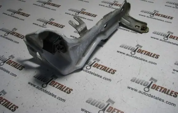 Toyota Previa (XR30, XR40) II Headlight/headlamp mounting bracket