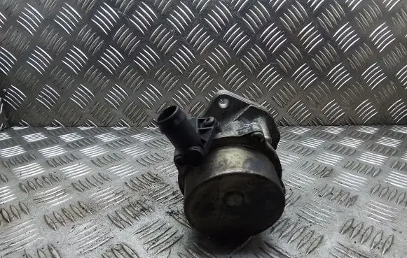 Renault Megane II Vacuum pump 8200072985 72238908 72238908F