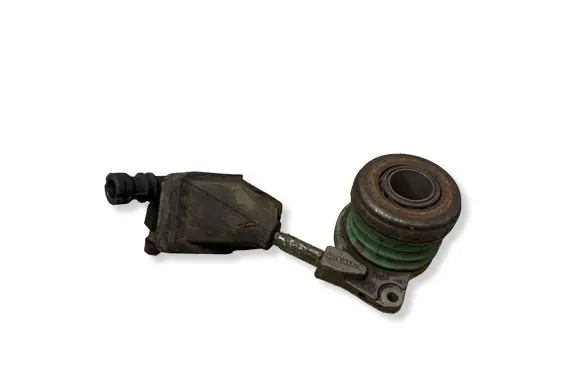 Volvo S40, V40 Clutch release bearing slave cylinder 8667661
