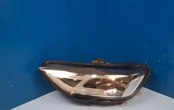 Audi A4 Allroad Headlight/headlamp 8W0941011 030111723100