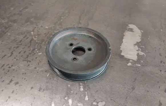 BMW 3 E46 Power steering pump pulley 1740858 32421740858
