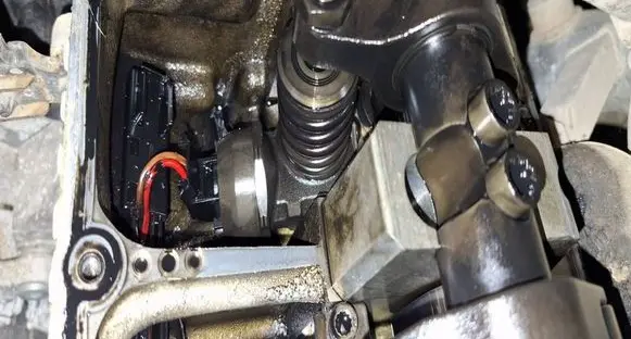 Skoda Roomster (5J) Fuel injector 