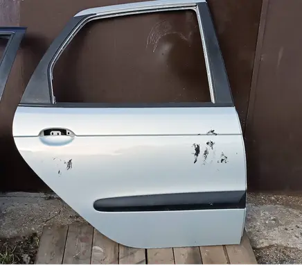 Renault Scenic I Front door